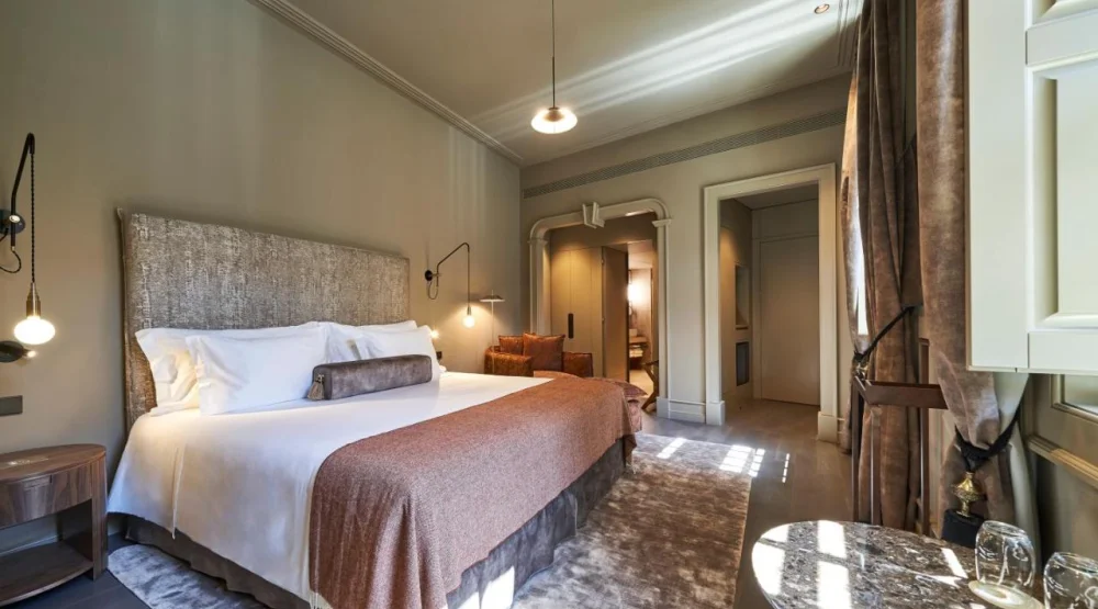 Palace Room at Portobay Flores