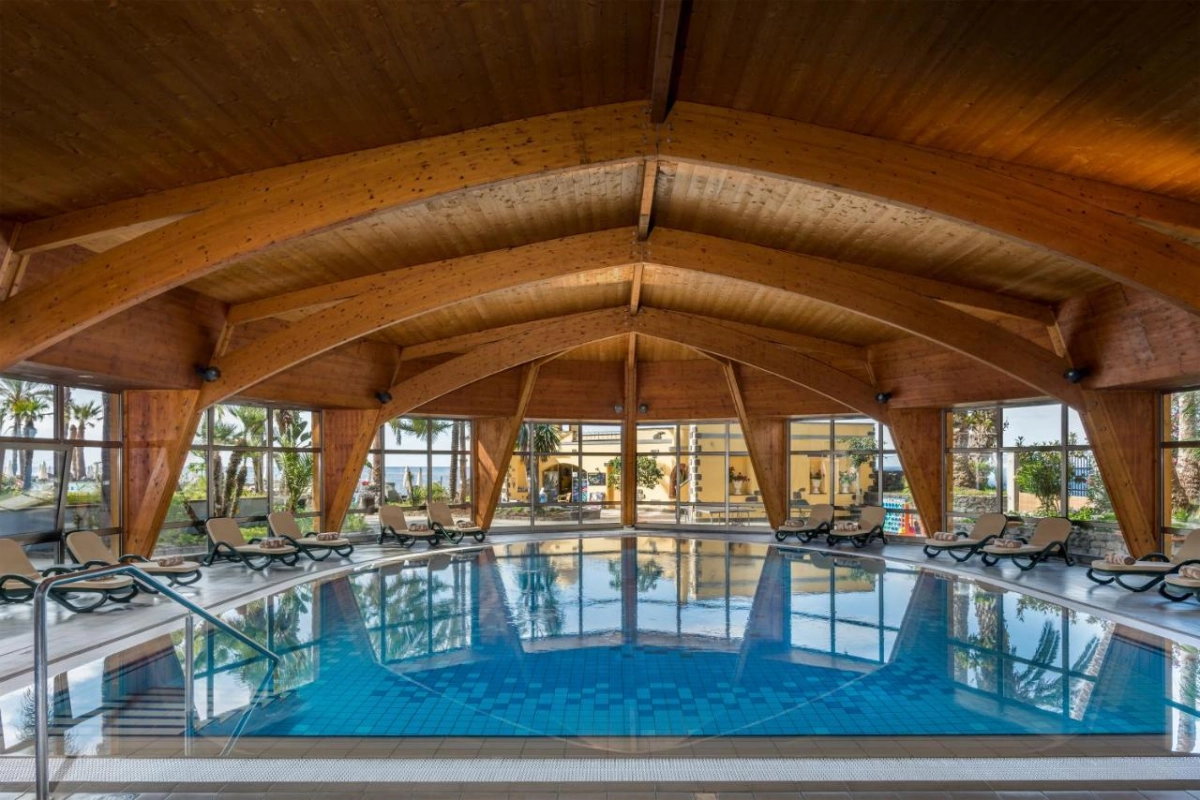 Royal Savoy Hotel - Hotel Photo 1