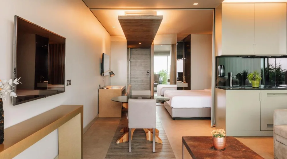 Spe Garden Pool Suite at Saccharum