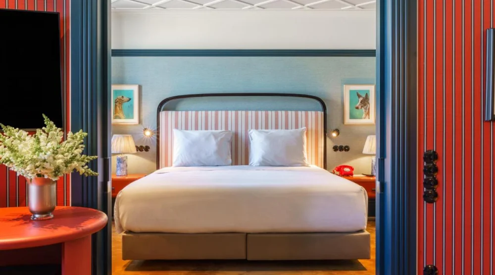 Suite with Aliados View at The Editory Boulevard Aliados Hotel