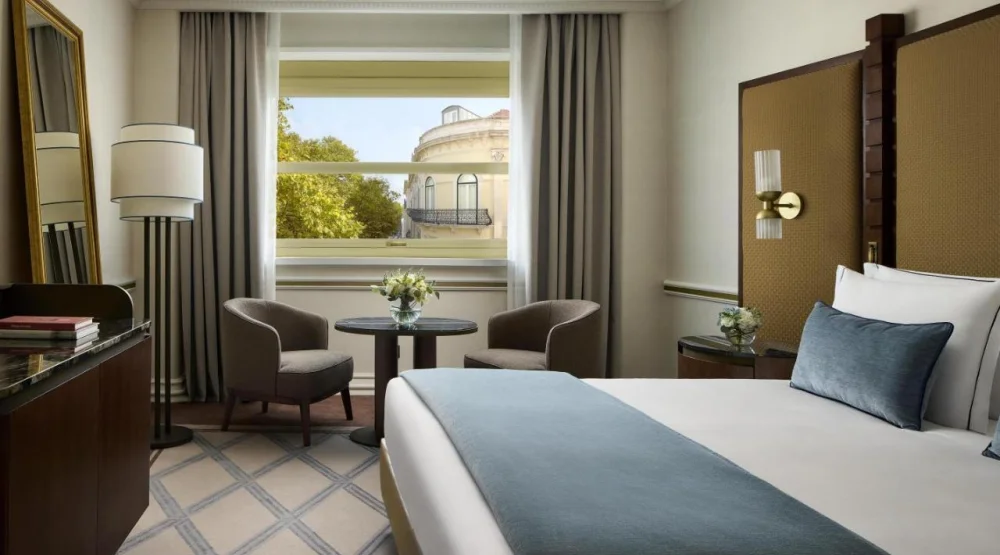 Deluxe City View Signature with Extra Bed at Tivoli Avenida Liberdade