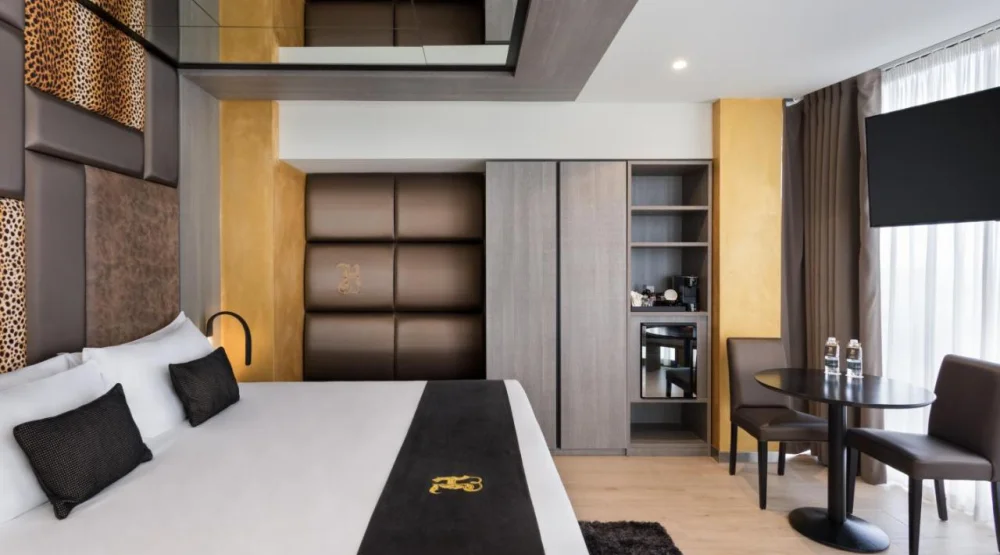 Double Room with Sea View at Hugo's Boutique Hotel