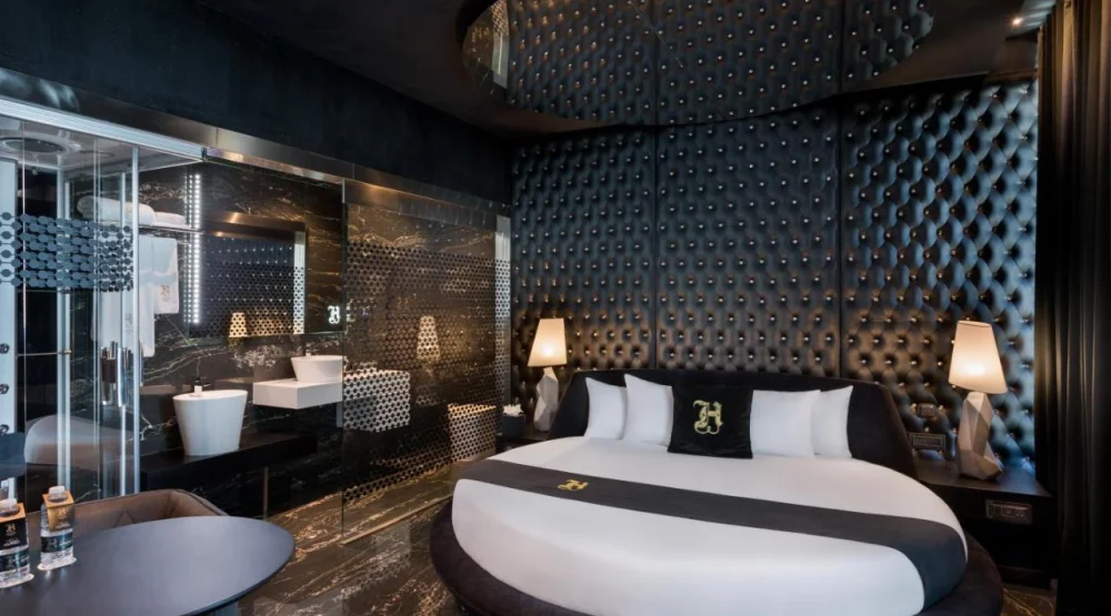 Superior Suite with Sauna and Terrace at Hugo's Boutique Hotel