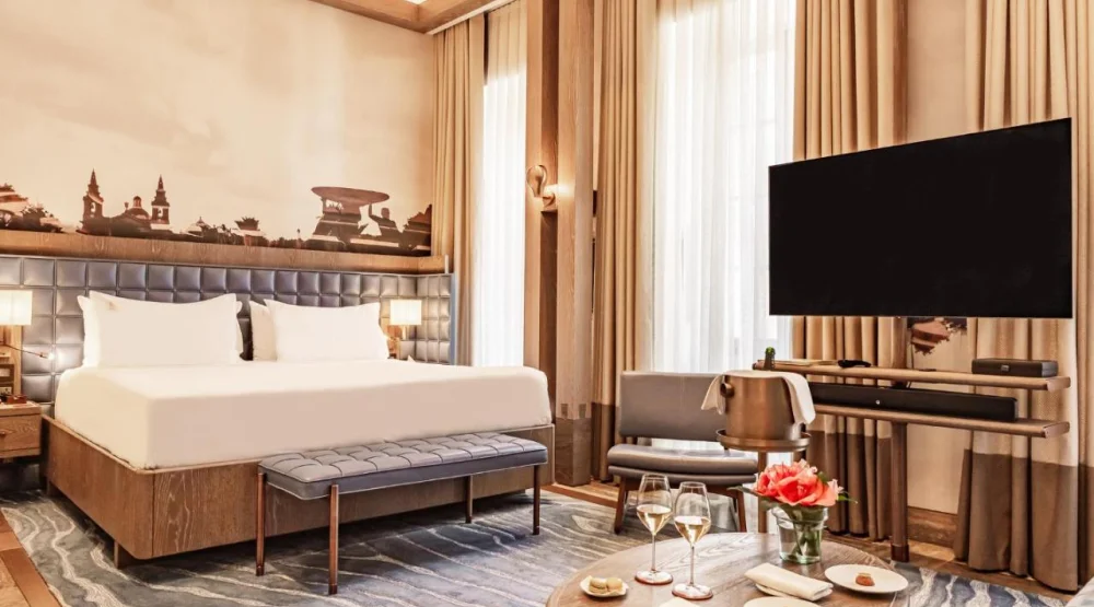 Deluxe Junior Suite at Iniala Harbour House