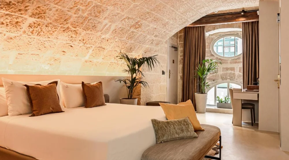 Deluxe King Room - Annex at Iniala Harbour House