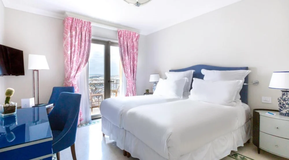 Executive Twin Room at The Phoenicia Malta