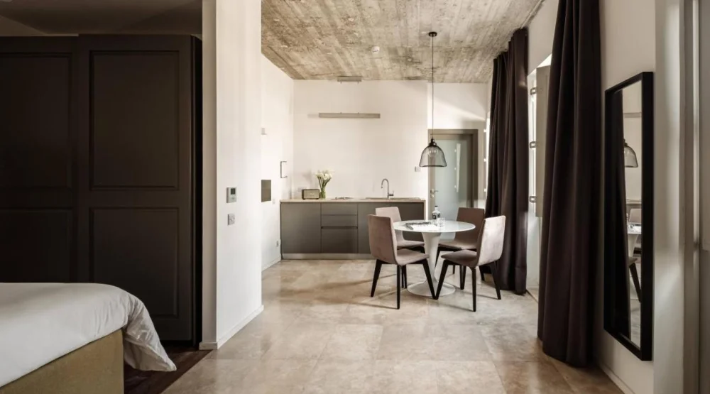 Penthouse Suite at 19 Rooms