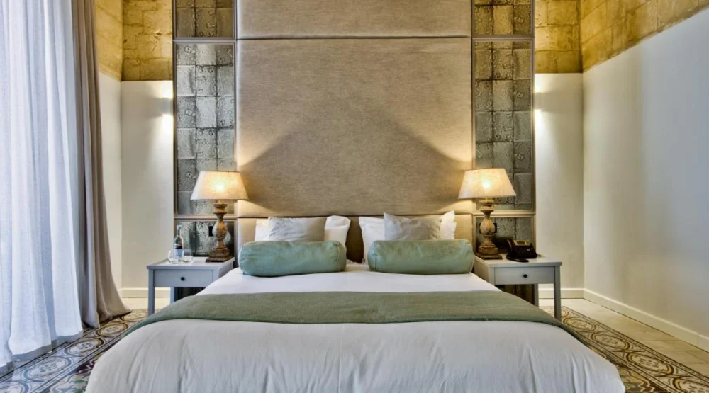 Grand Suite at 66 Saint Paul's & Spa