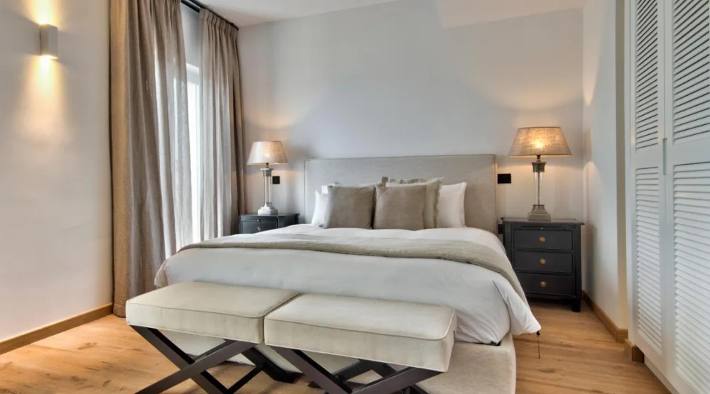 King Room with Sea View at 66 Saint Paul's & Spa