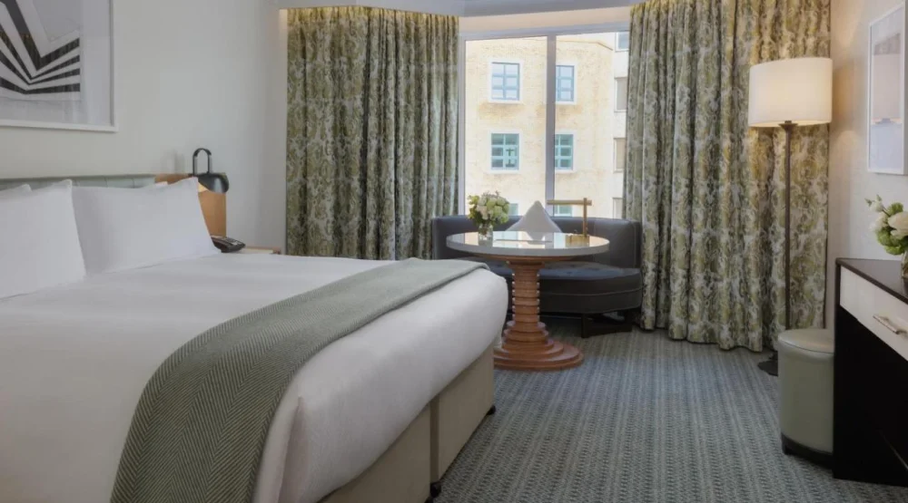 Deluxe King Room at Conrad Dublin