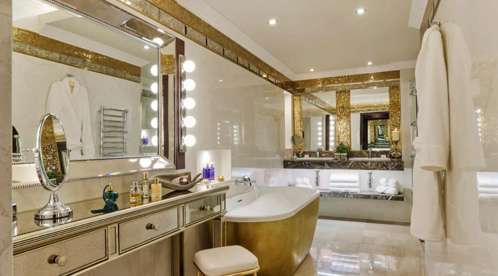 Merchant Suite at Hayfield Manor