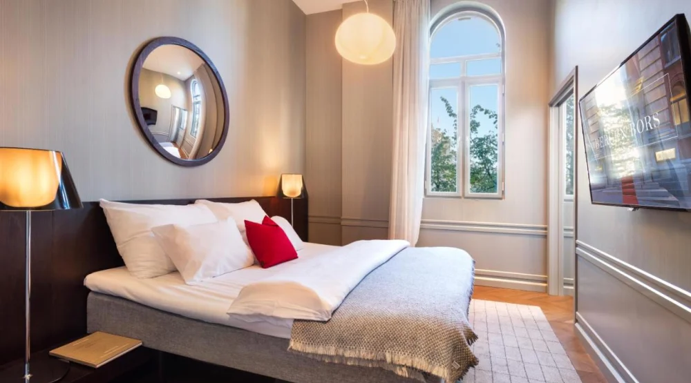 Executive King Suite with Harbor View at Bergen Bors