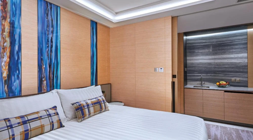 Tower Harbourview Suite at Harbour Grand Kowloon