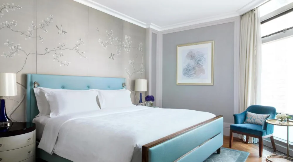 Club Executive One Bedroom Suite at The Langham Hong Kong