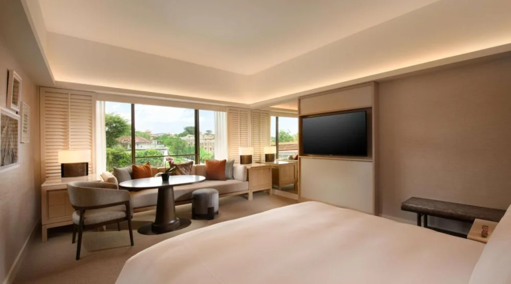 Deluxe King Room at Conrad Singapore Orchard