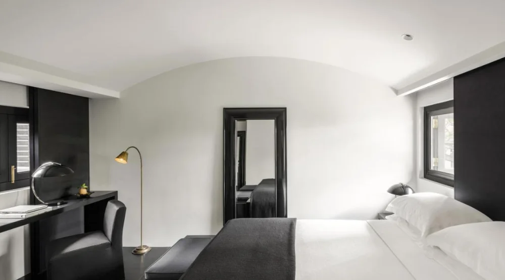 Shophouse Room at Duxton Reserve Singapore, Autograph Collection