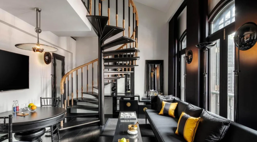 Duplex Club Suite at Duxton Reserve Singapore, Autograph Collection