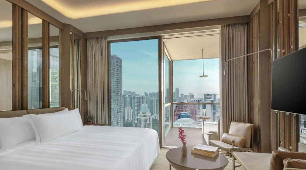 Premier Balcony King at Pan Pacific Orchard