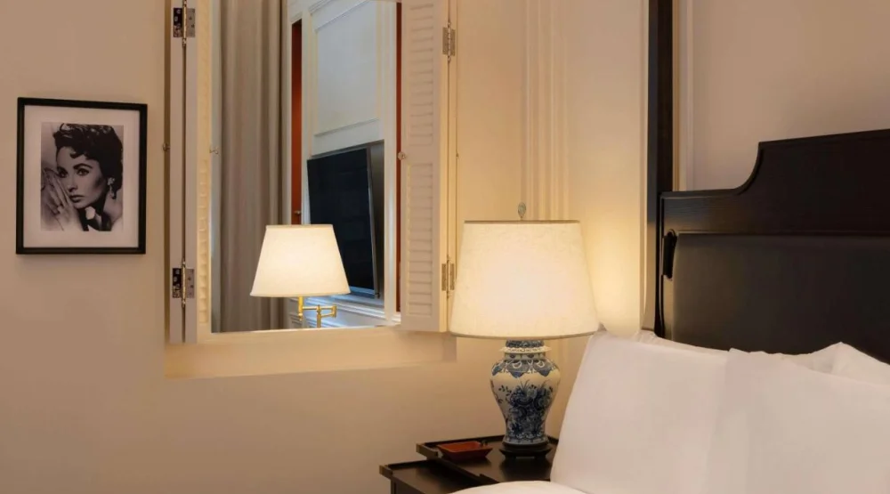 Personality King Suite at Raffles Hotel Singapore