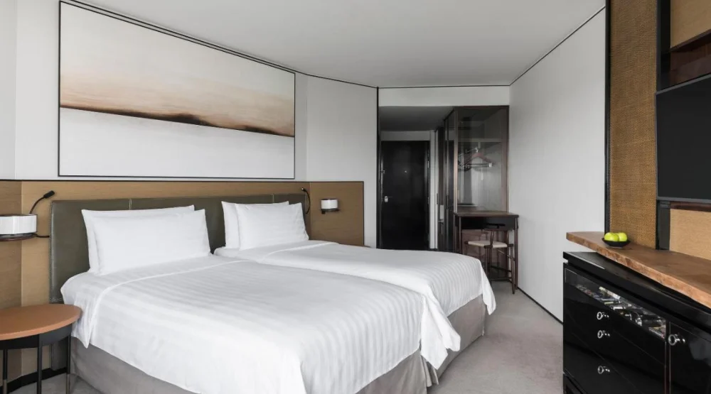 Tower Wing Deluxe Twin Room at Shangri-La Singapore