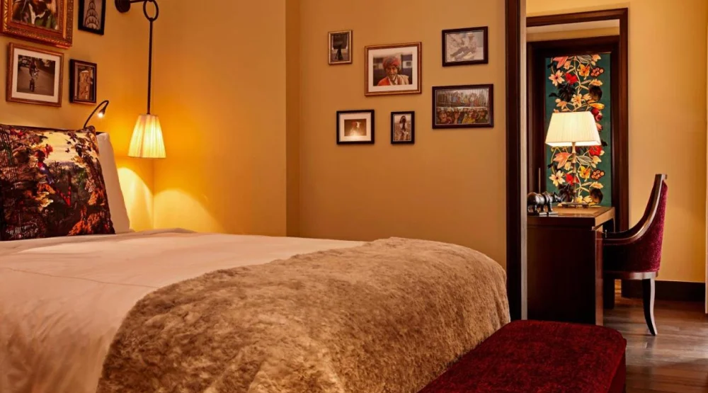 Deluxe Executive at The Vagabond Club Singapore