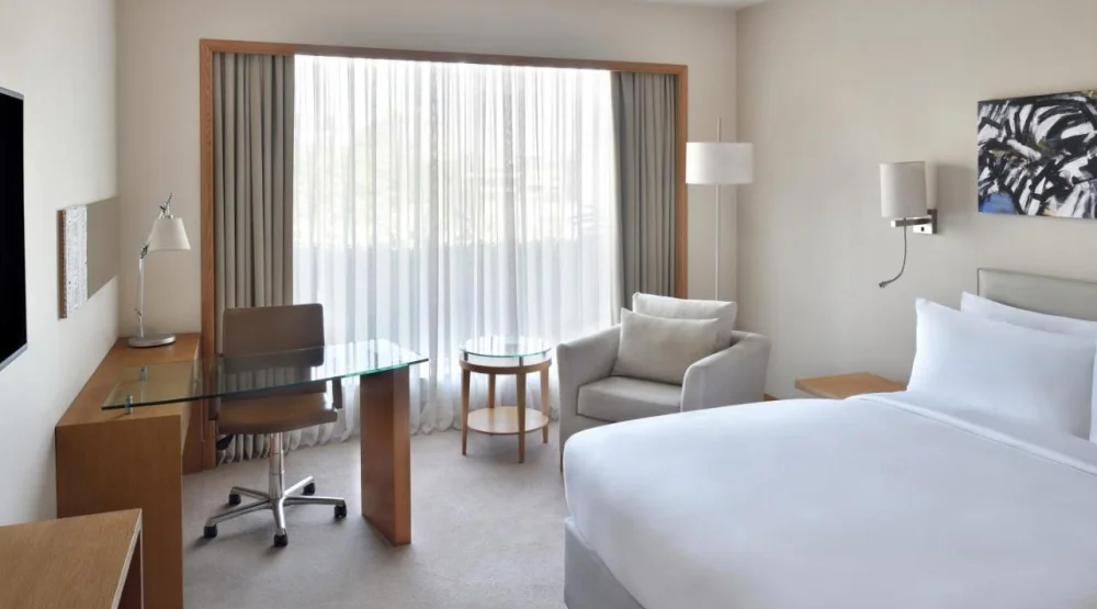 Superior, Guest Room, One King, City View at Sankara Nairobi Autograph Collection