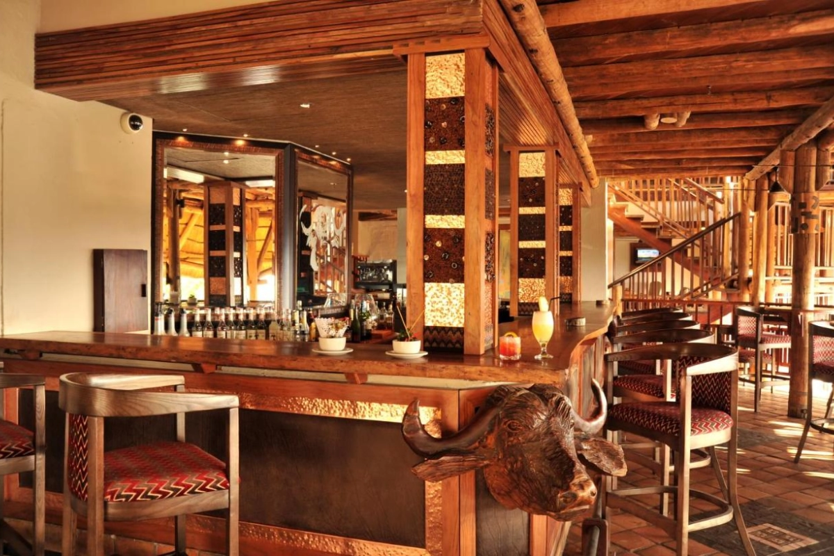 Victoria Falls Safari Lodge - Hotel Photo 10