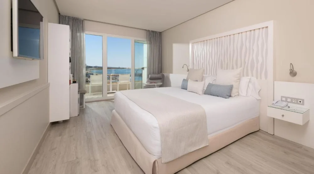 Keep The Secret - Double Or Twin Room with Side Sea View at Amare Beach Hotel Marbella