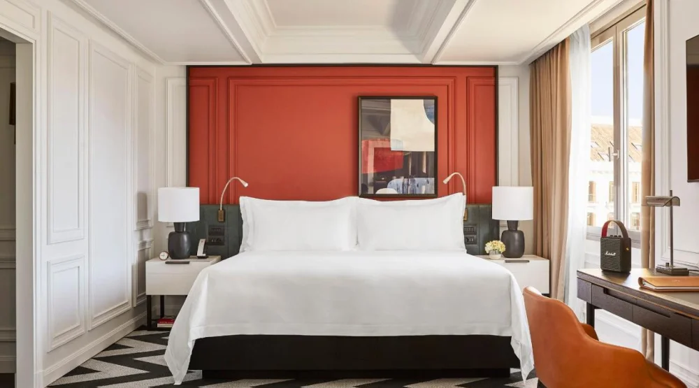 Grand Double Room at Rosewood Villa Magna