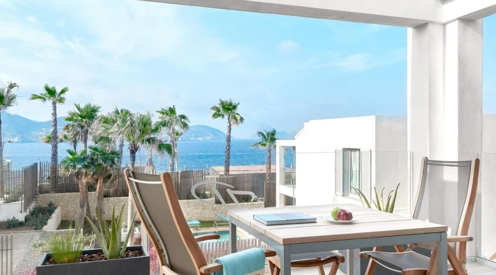 Deluxe Resort Infinity Suite at 7pines Resort Ibiza