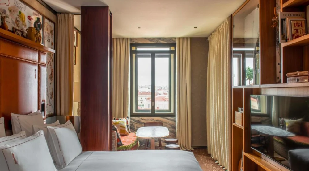 Deluxe Room at Brach Madrid, Evok Collection