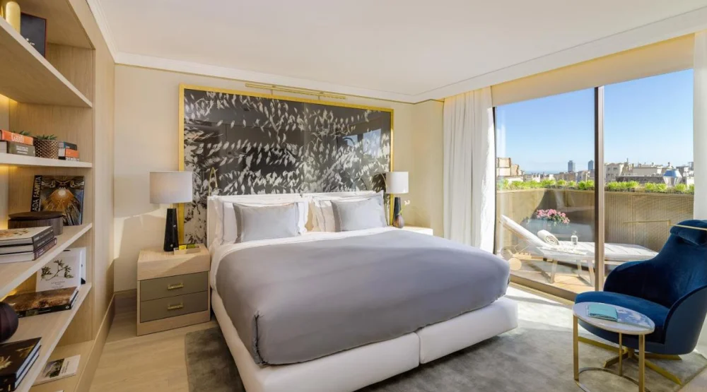 Luxury Suite with City View at The One Barcelona