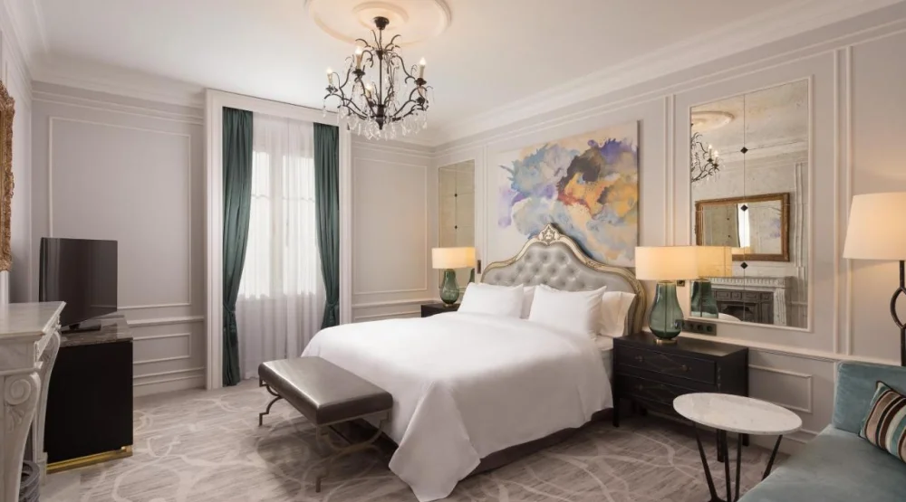 Garden Suite, One Bedroom Suite, One King, Garden View at Hotel Maria Cristina, a Luxury Collection Hotel