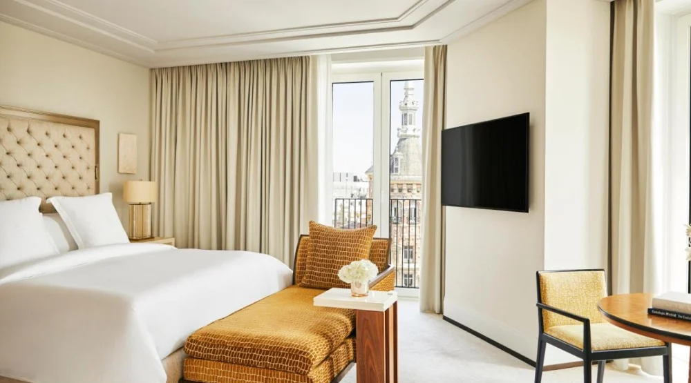 Grand Premier Room King at Four Seasons Madrid