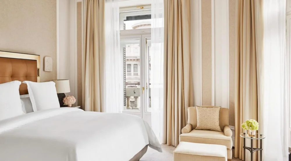 One Bedroom Suite King at Four Seasons Madrid