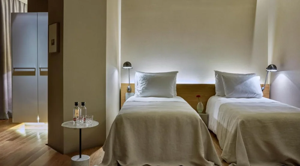 Budget Double Or Twin Room Without Window at Sir Victor