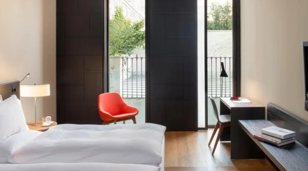 Deluxe Double Room at Alma Barcelona