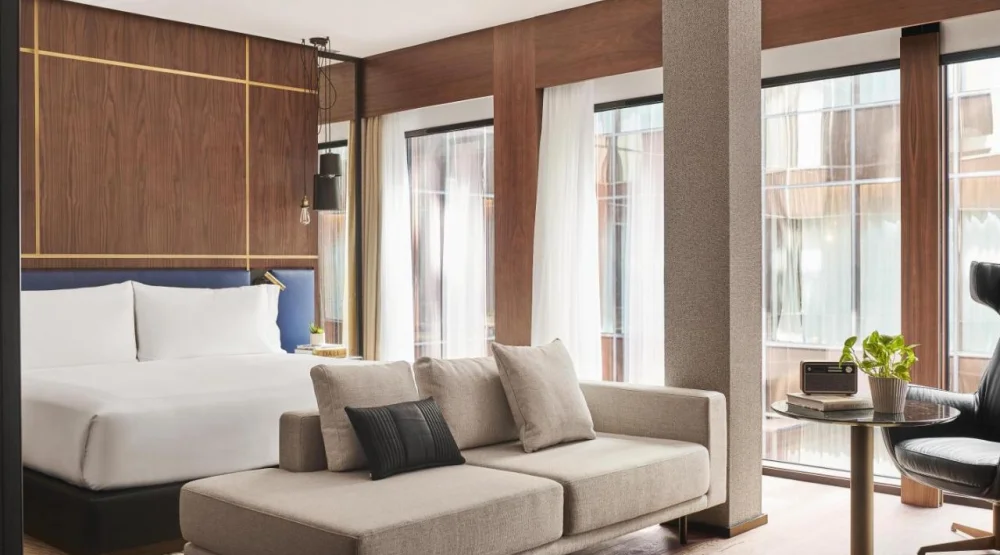 Deluxe King Room at Thompson Madrid