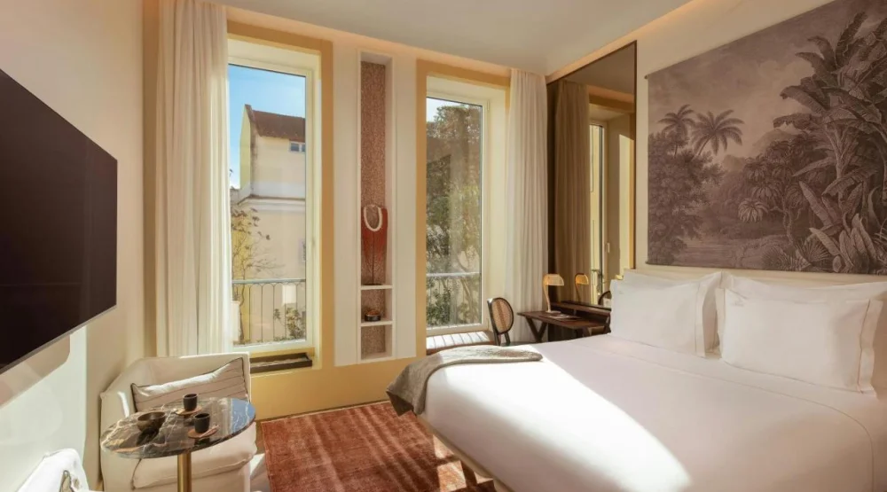 Capelo Guest Room with One King, Courtyard View at The Ivens, Autograph Collection