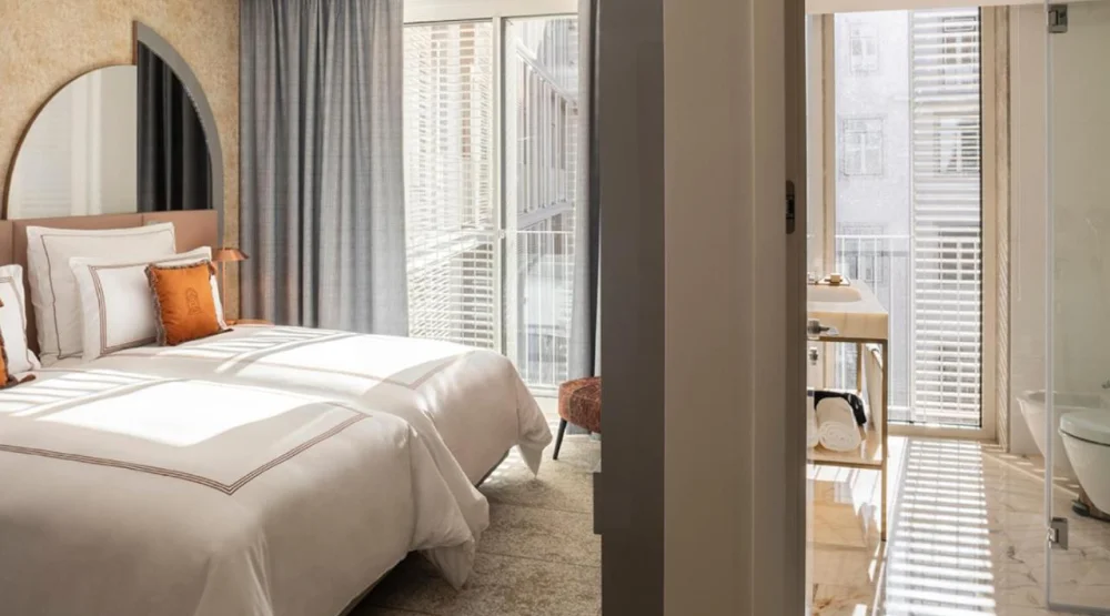 Premium King Room with Cloister View at Convent Square Lisbon, Vignette Collection