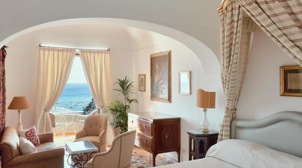 Superior Double Or Twin Room with Sea View at Le Sirenuse