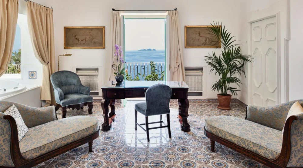 Superior Junior Suite with Sea View at Le Sirenuse