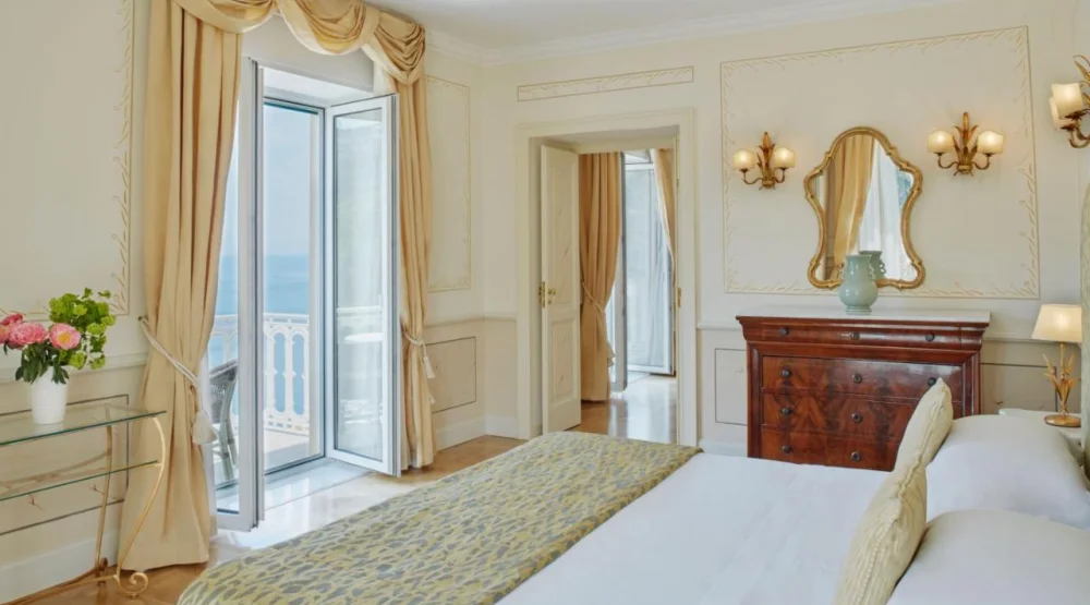 Junior Suite with Sea View at Grand Hotel Excelsior Vittoria