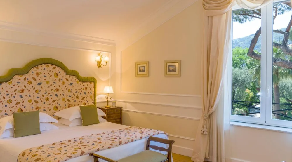 Superior Suite with Sea View at Grand Hotel Excelsior Vittoria