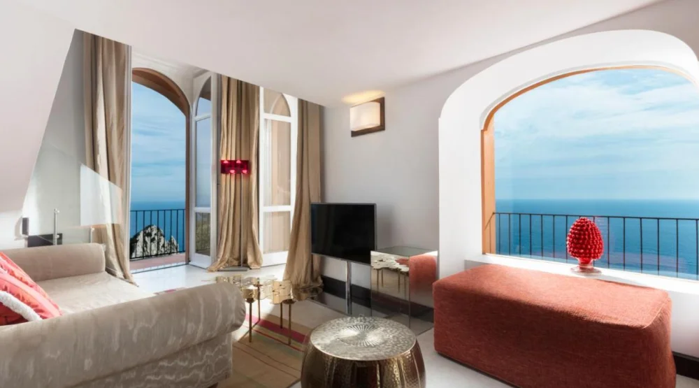 Junior Suite with Sea View at Punta Tragara