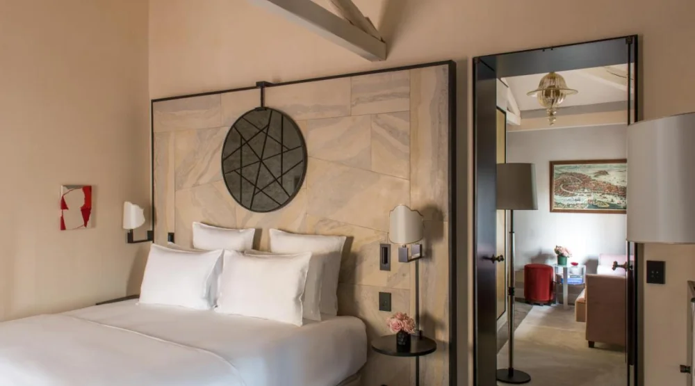 Junior Suite at Nolinski Venezia, Evok Collection