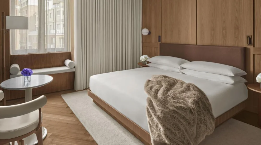 King Room at The Rome EDITION