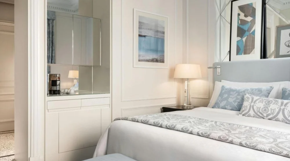 Deluxe Double King, Guest Room at The St. Regis Rome