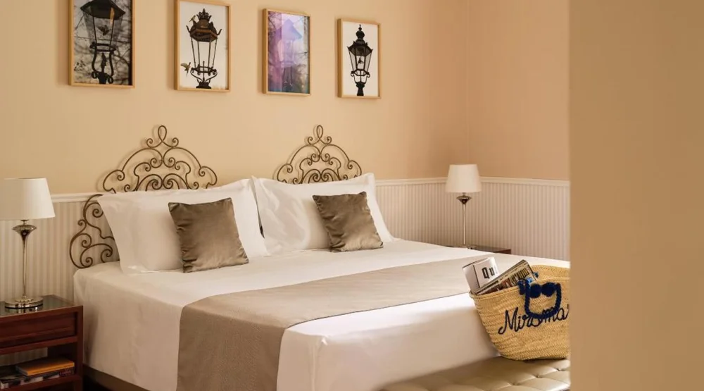 Deluxe Suite with Sea View and Terrace at Grand Miramare Hotel