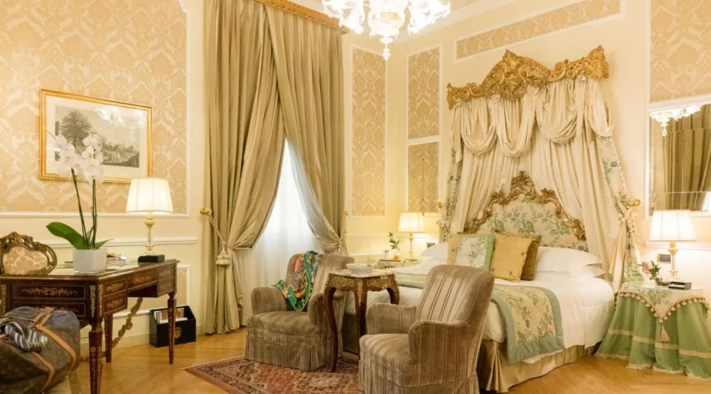 Grand Deluxe Room at Grand Hotel Majestic Gia Baglioni